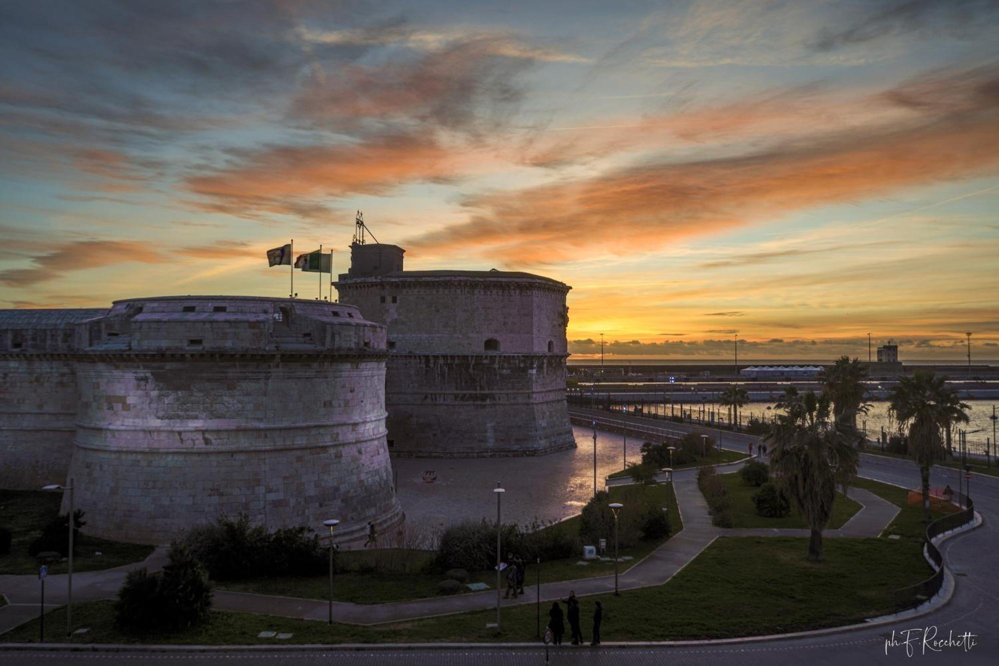 La Dolce Vita Civitavecchia Extérieur photo